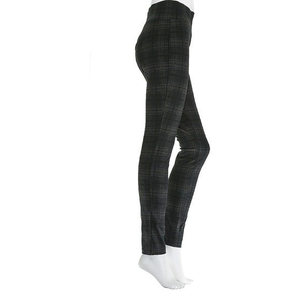 MeMoi NWT plaid slimming shaping legging. Size M/L. Black and gray plaid. - Picture 1 of 5